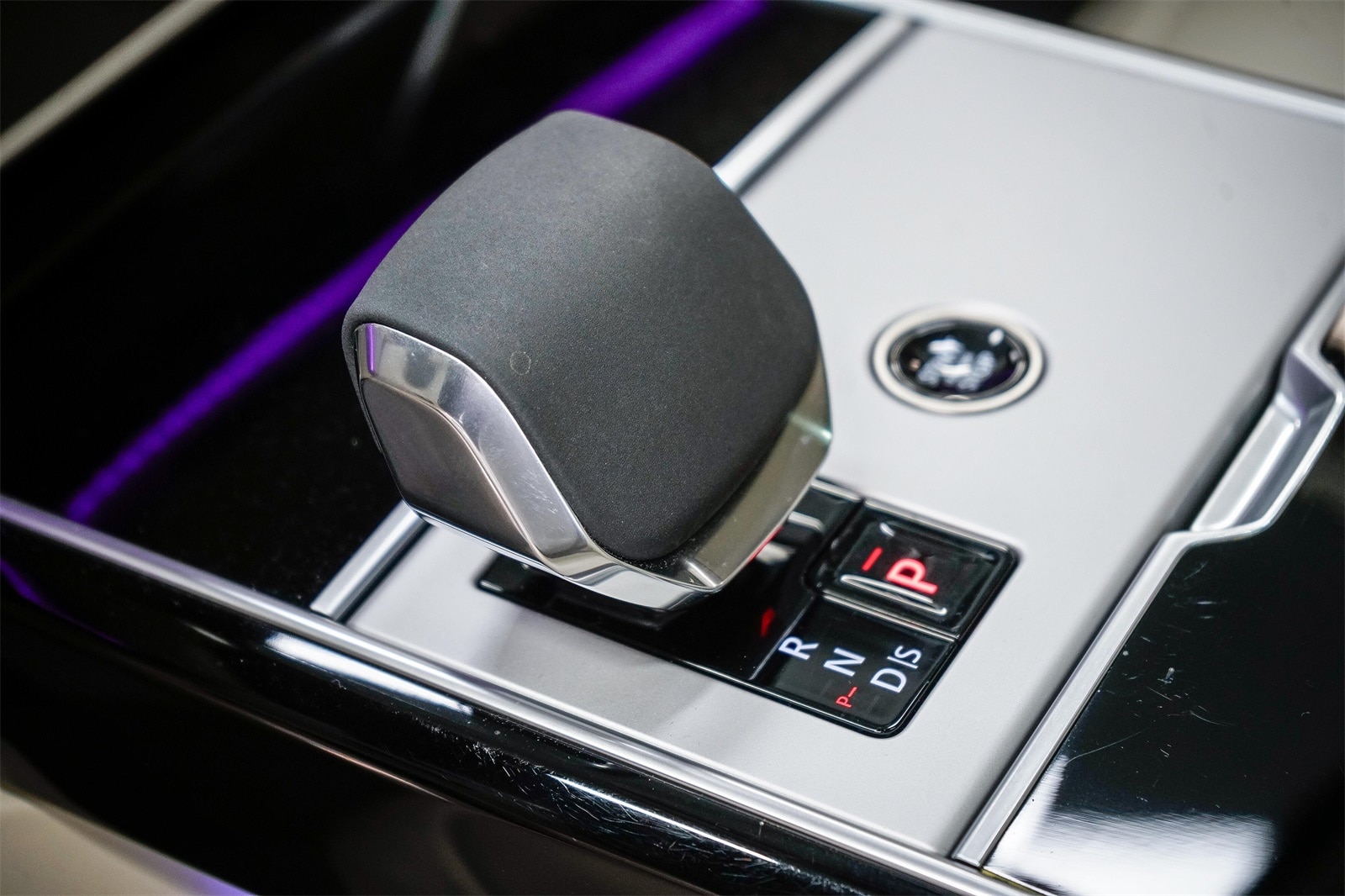 Thumbnail: 2024 Land Rover Range Rover - 20