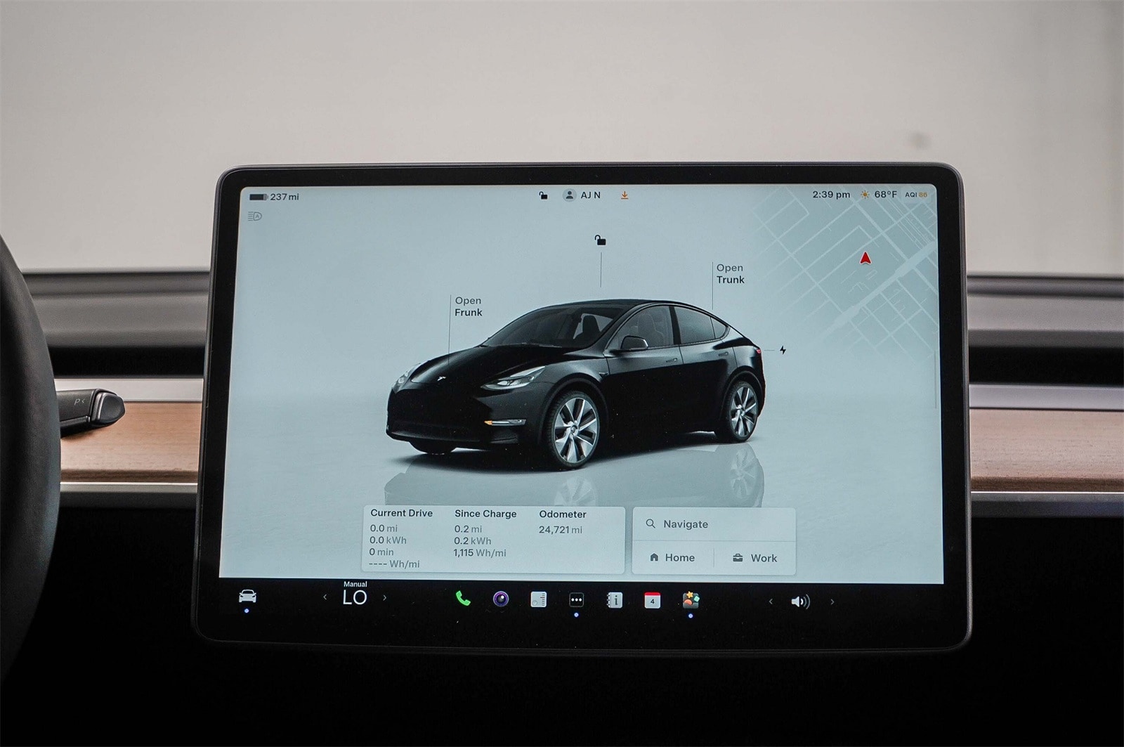 Thumbnail: 2022 Tesla Model Y - 14