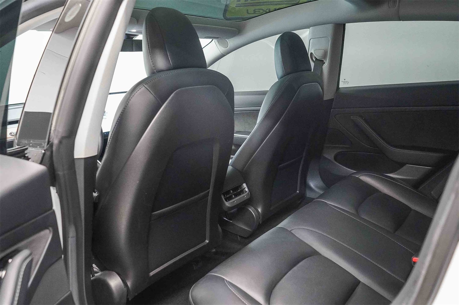 Thumbnail: 2020 Tesla Model 3 - 18