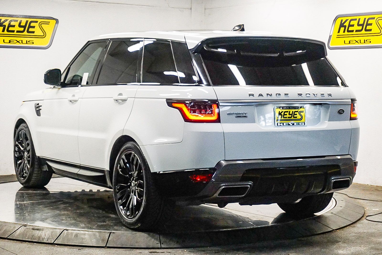 Thumbnail: 2018 Land Rover Range Rover Sport - 2