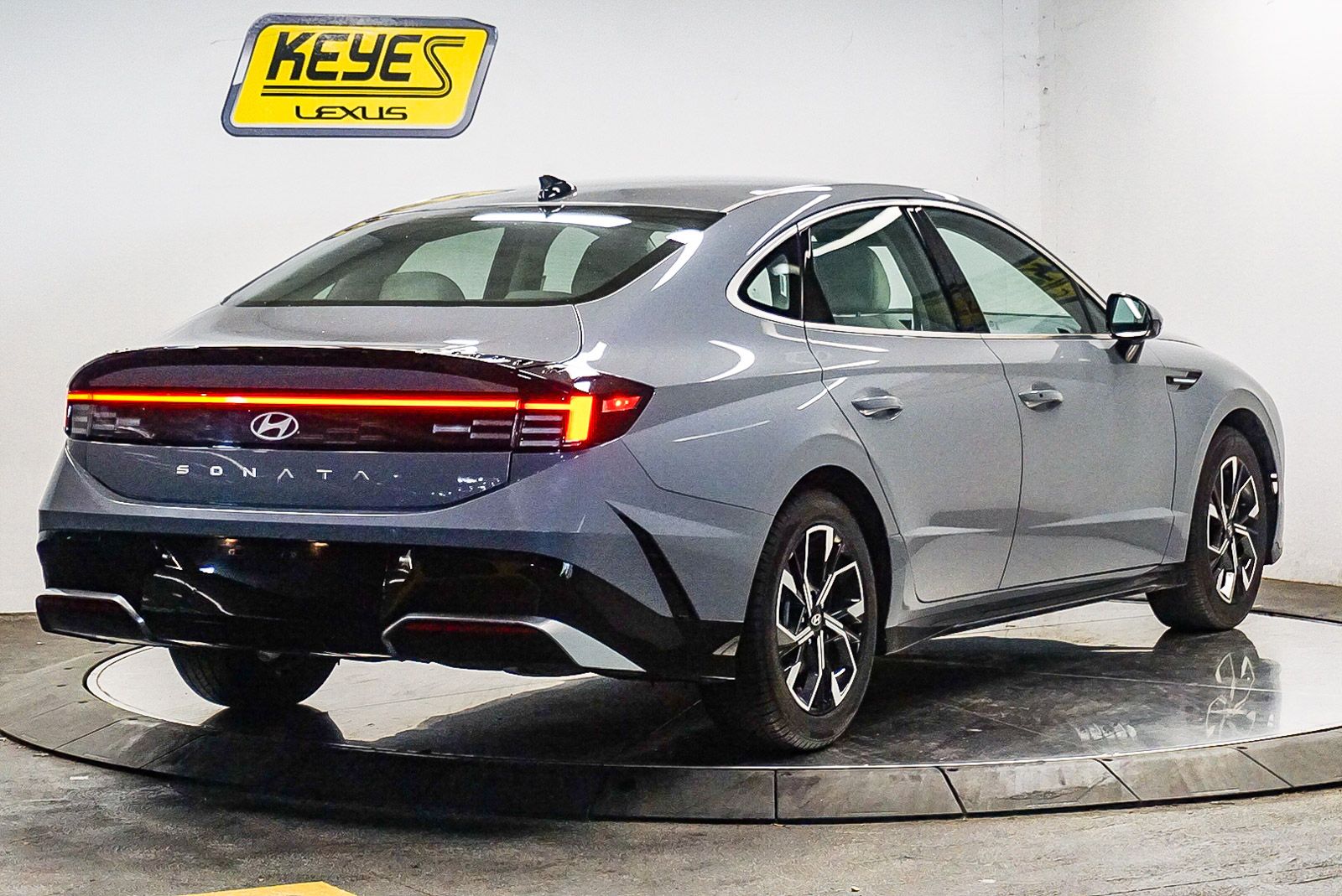 Thumbnail: 2025 Hyundai Sonata - 4