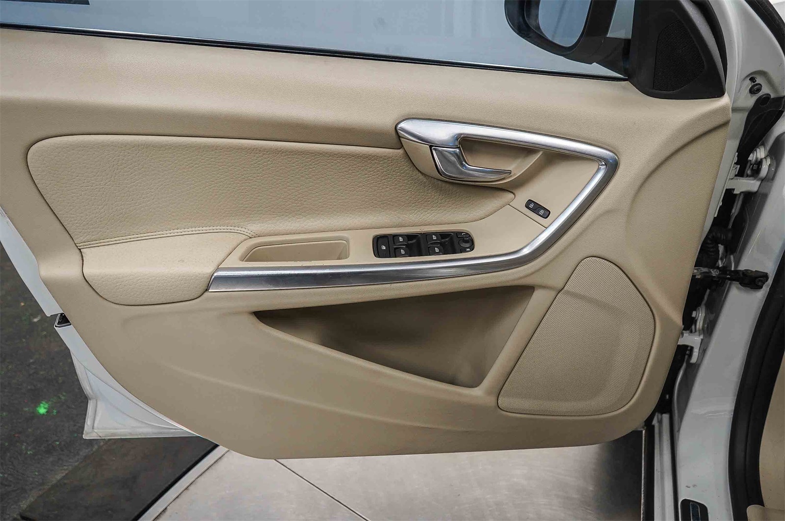 Thumbnail: 2014 Volvo S60 - 22