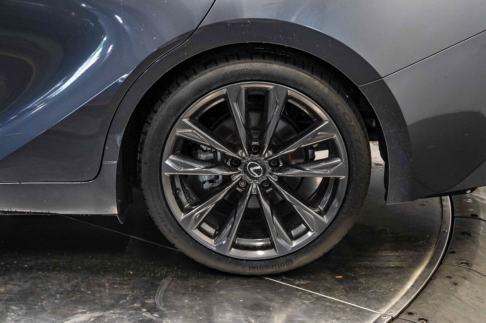 2023 Lexus IS 350 F SPORT - Photo 10