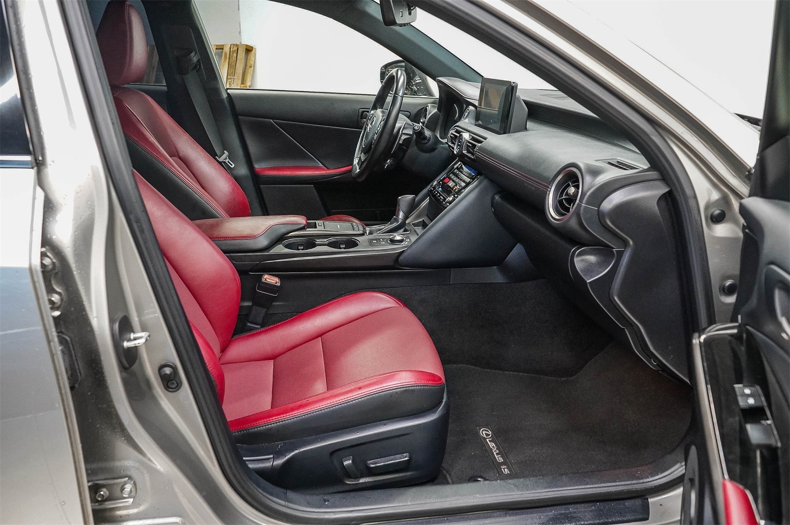 Thumbnail: 2021 Lexus IS - 16