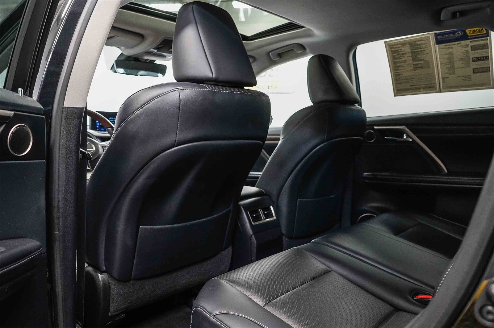 Thumbnail: 2020 Lexus RX - 18