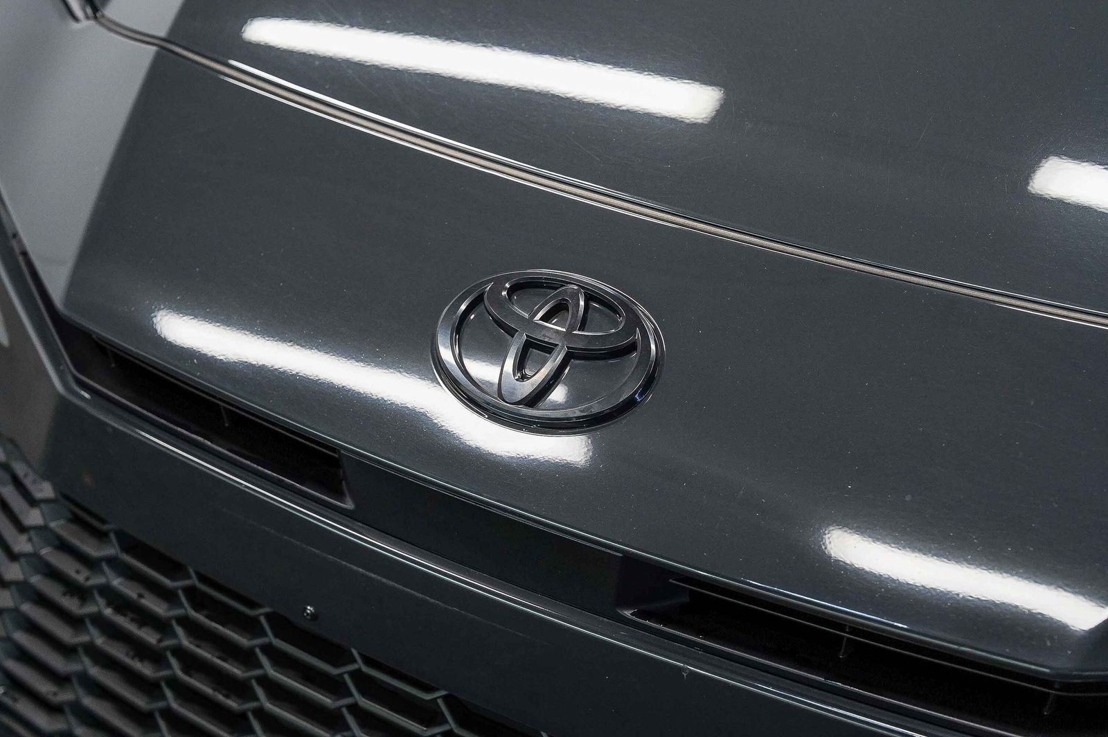 Thumbnail: 2025 Toyota Camry - 8