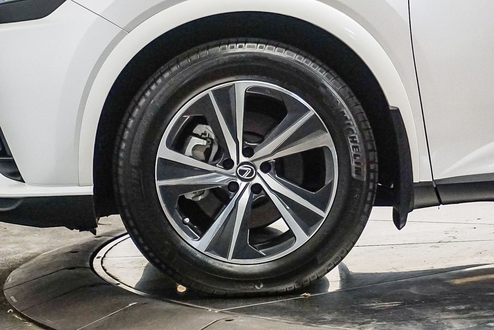 Thumbnail: 2024 Lexus RX - 9