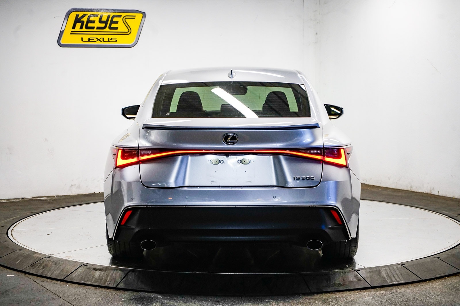 Thumbnail: 2021 Lexus IS - 3