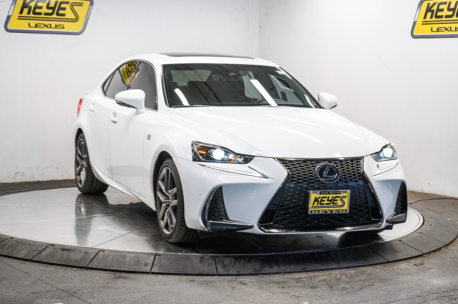 Thumbnail: 2020 Lexus IS - 5