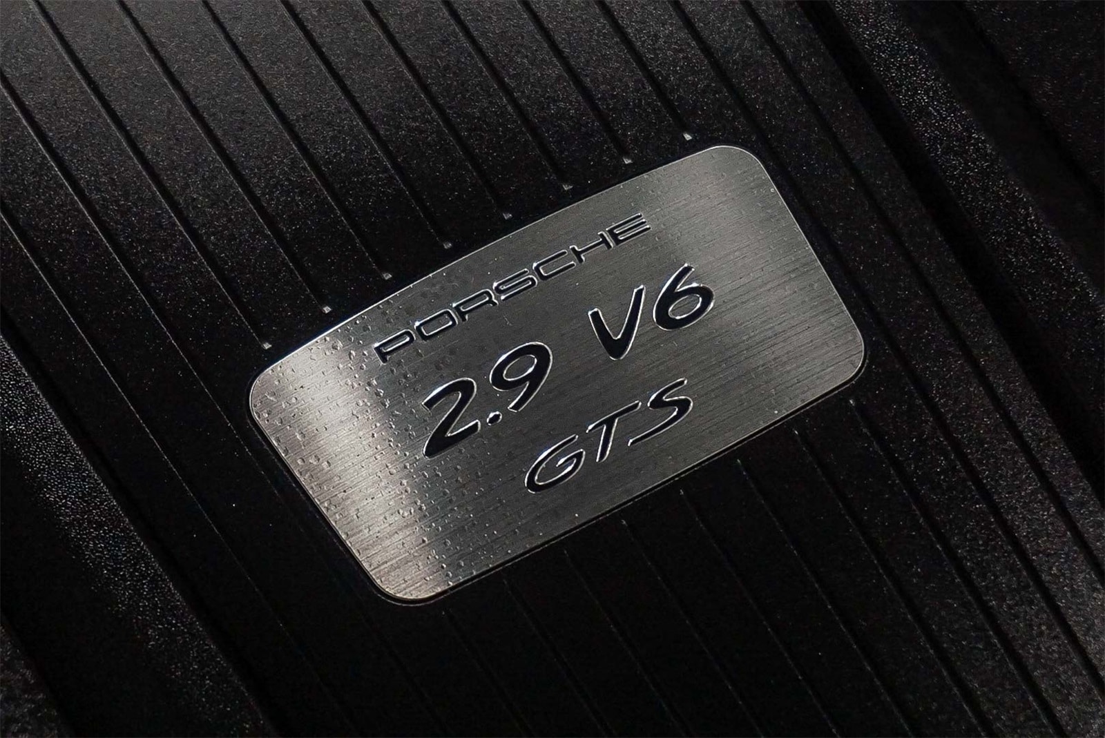 Thumbnail: 2023 Porsche Macan - 30