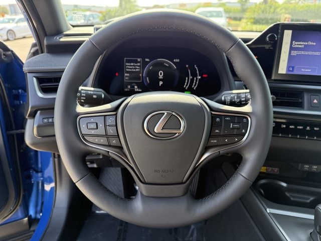 Thumbnail: 2025 Lexus UX - 15