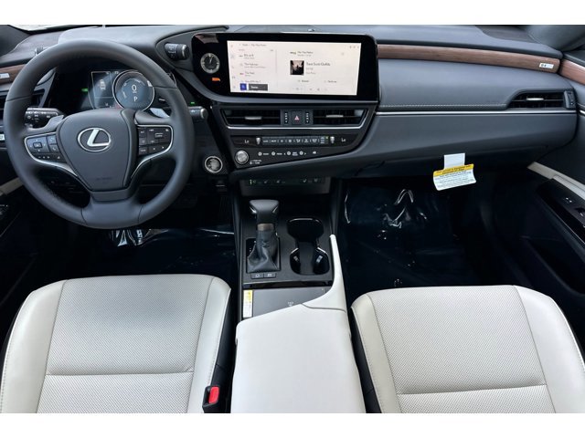 Thumbnail: 2025 Lexus ES - 15