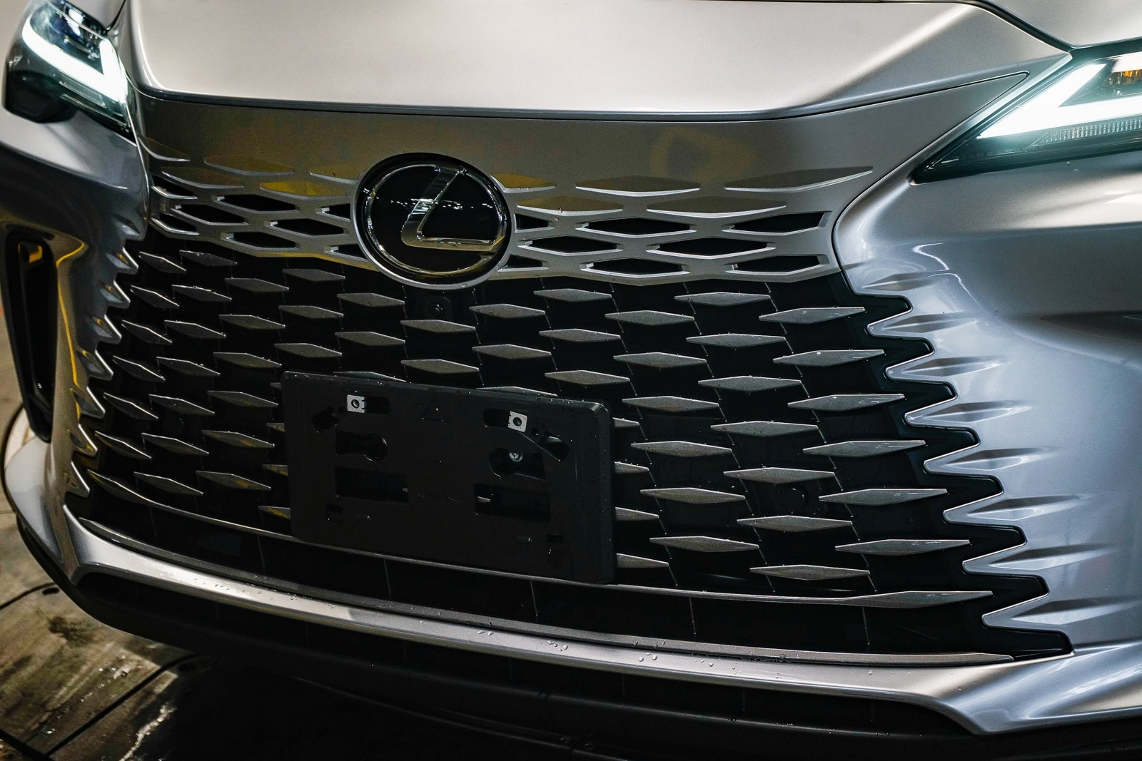 Thumbnail: 2024 Lexus RX - 8