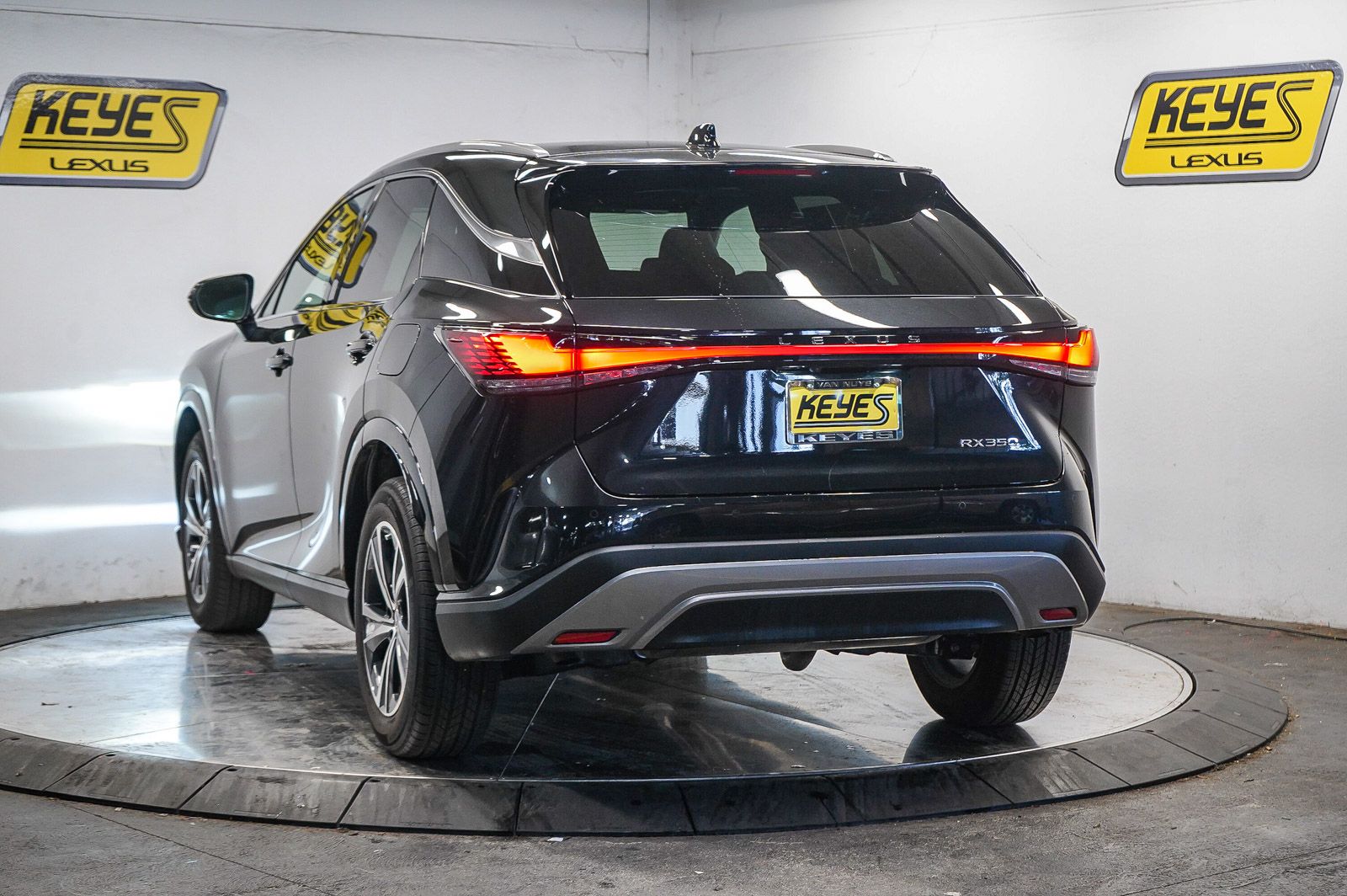 Thumbnail: 2025 Lexus RX - 2