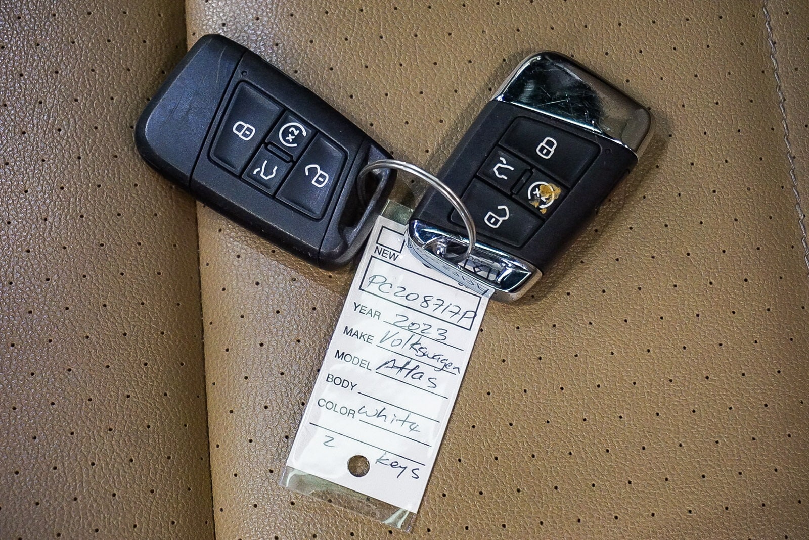 Thumbnail: 2023 Volkswagen Atlas - 19