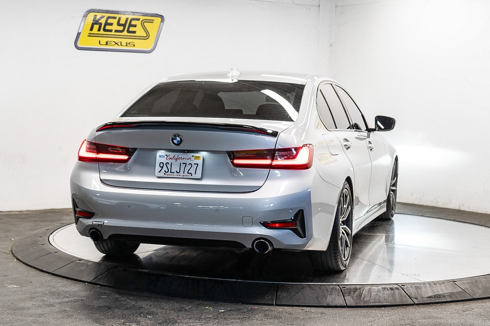 Thumbnail: 2019 BMW 3 Series - 4