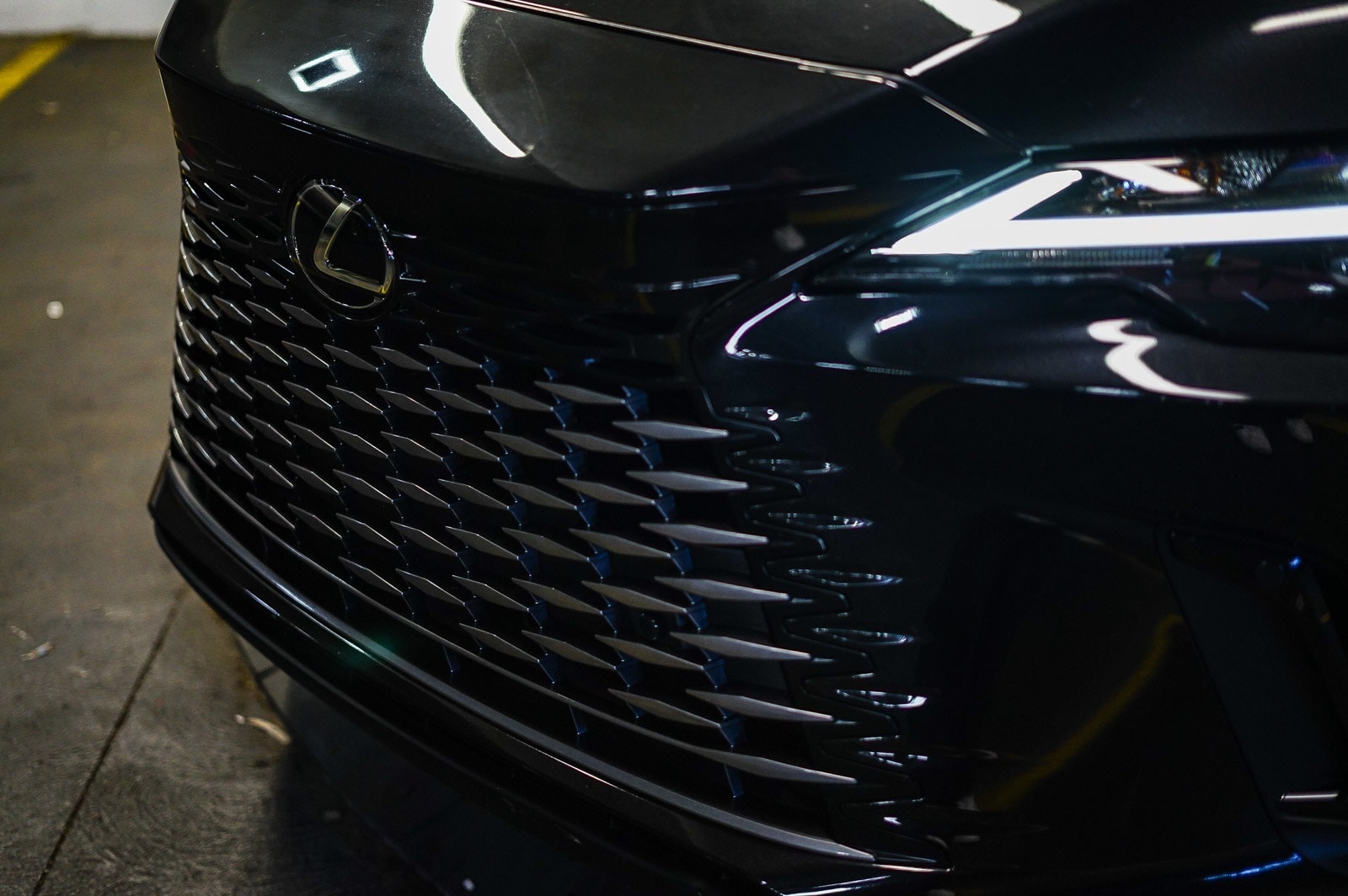 Thumbnail: 2024 Lexus RX - 7