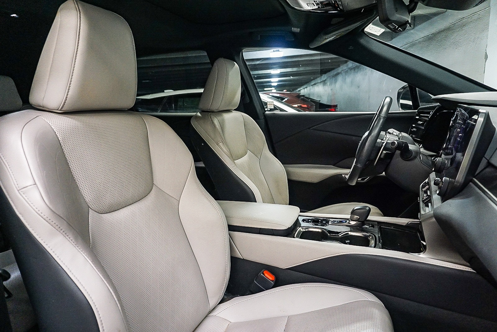 Thumbnail: 2023 Lexus RX - 17