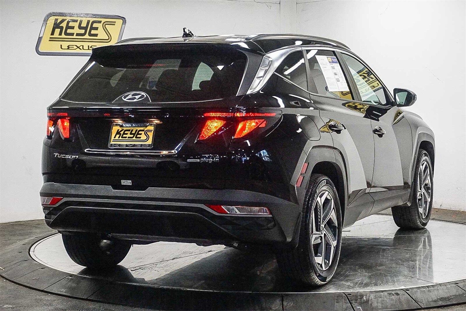 2024 Hyundai Tucson Plug-in Hybrid SEL photo 2