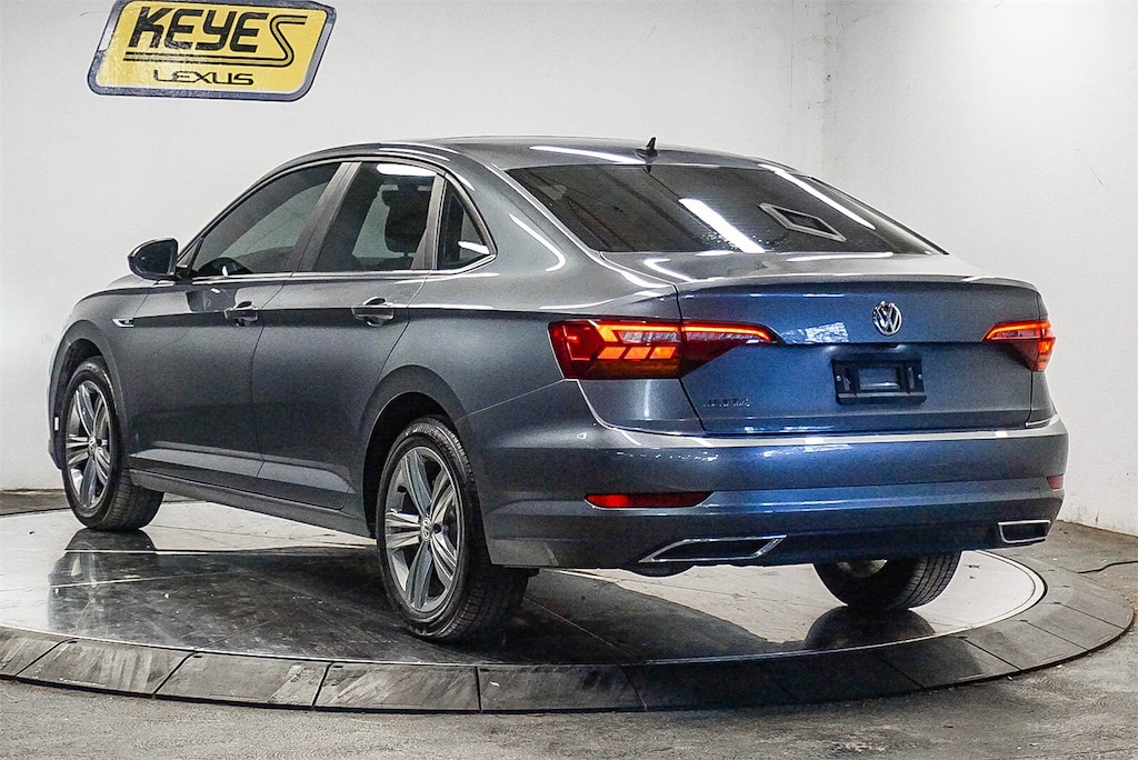 Used 2019 Volkswagen Jetta R-Line Sedan