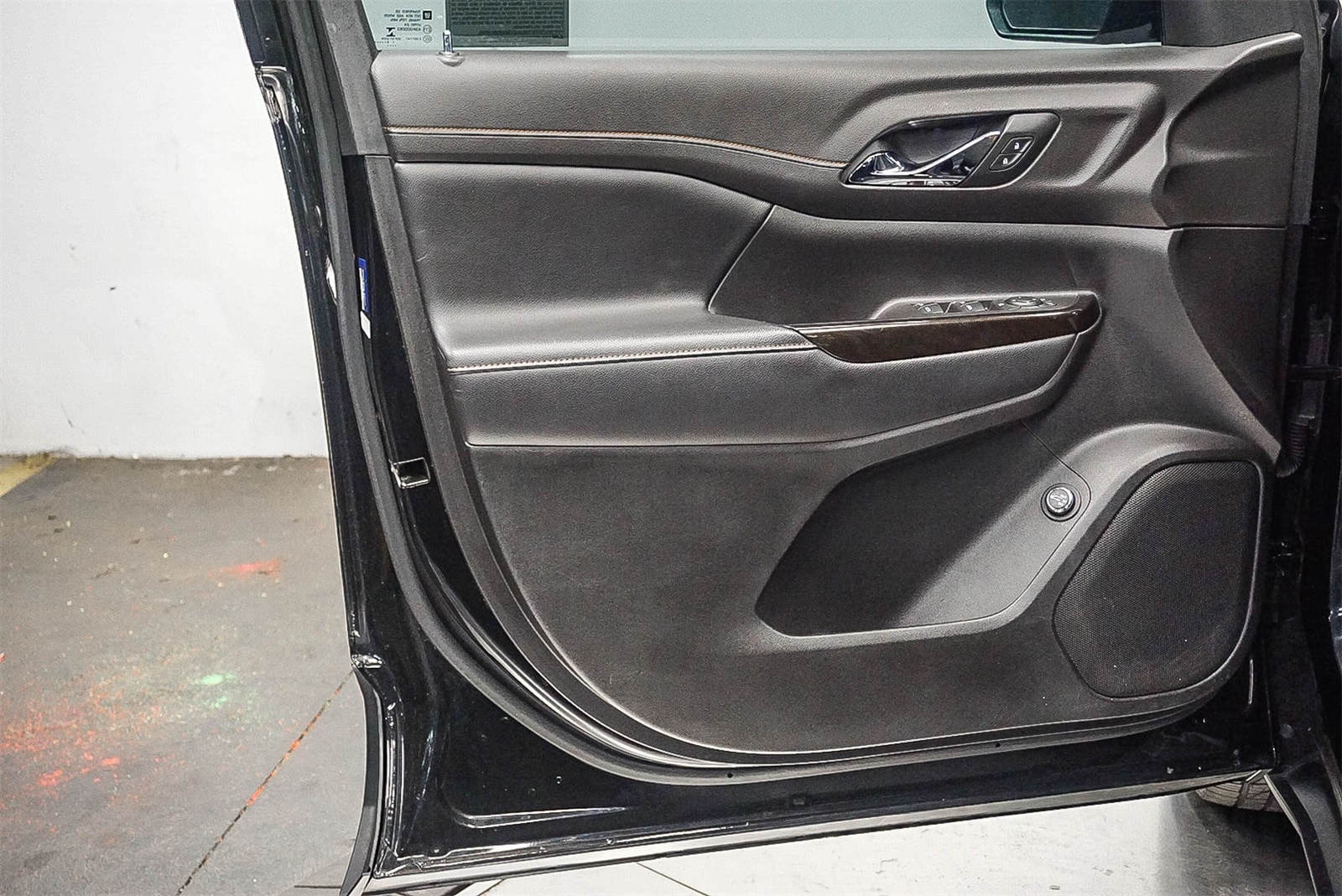 Thumbnail: 2020 GMC Acadia - 23