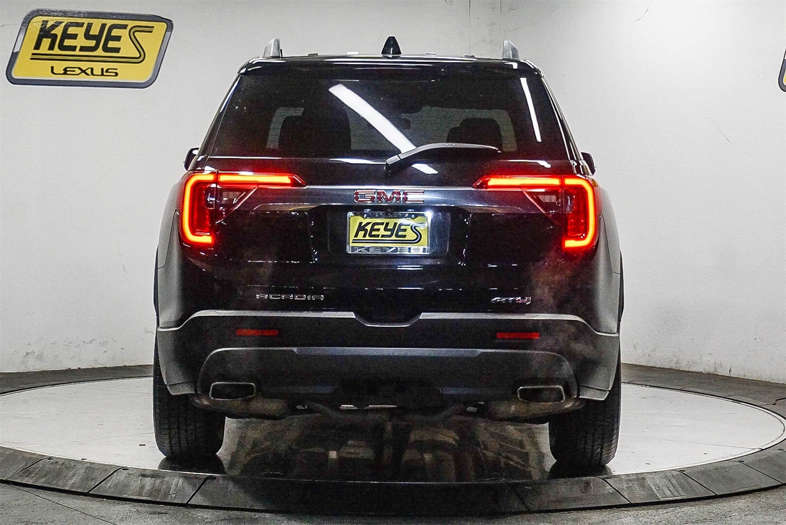 Thumbnail: 2020 GMC Acadia - 3