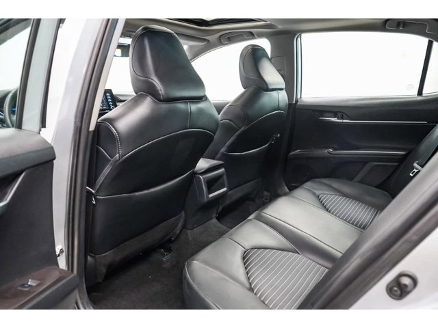 2024 Toyota Camry SE 19