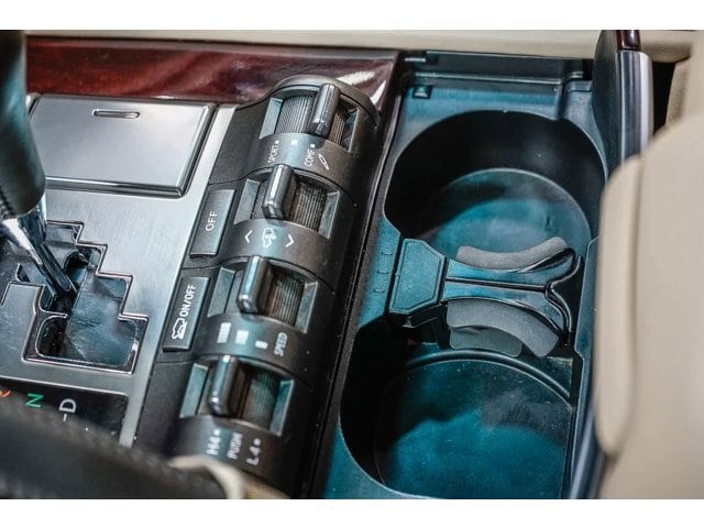 Thumbnail: 2011 Lexus LX - 24
