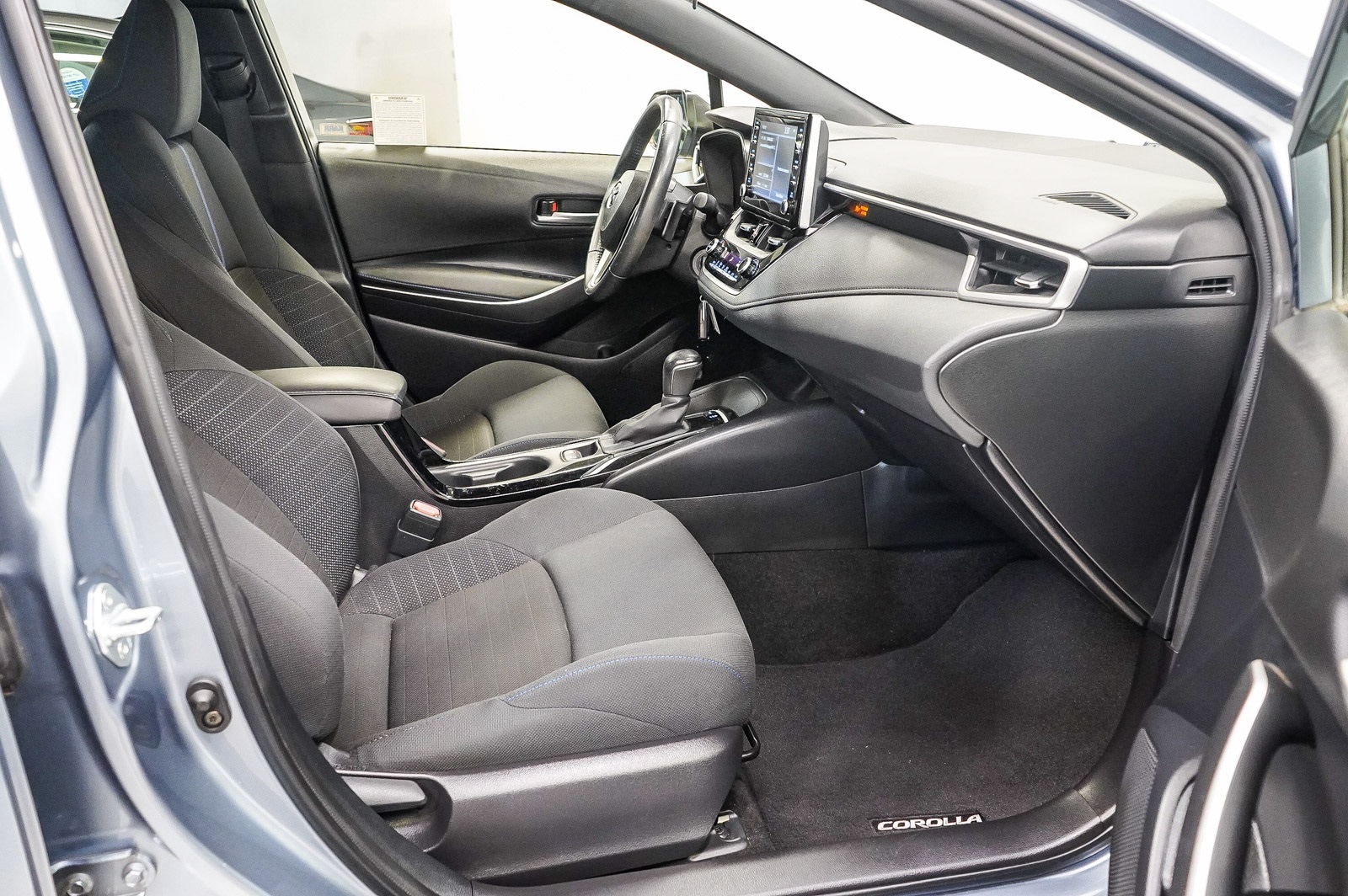 Thumbnail: 2020 Toyota Corolla - 16