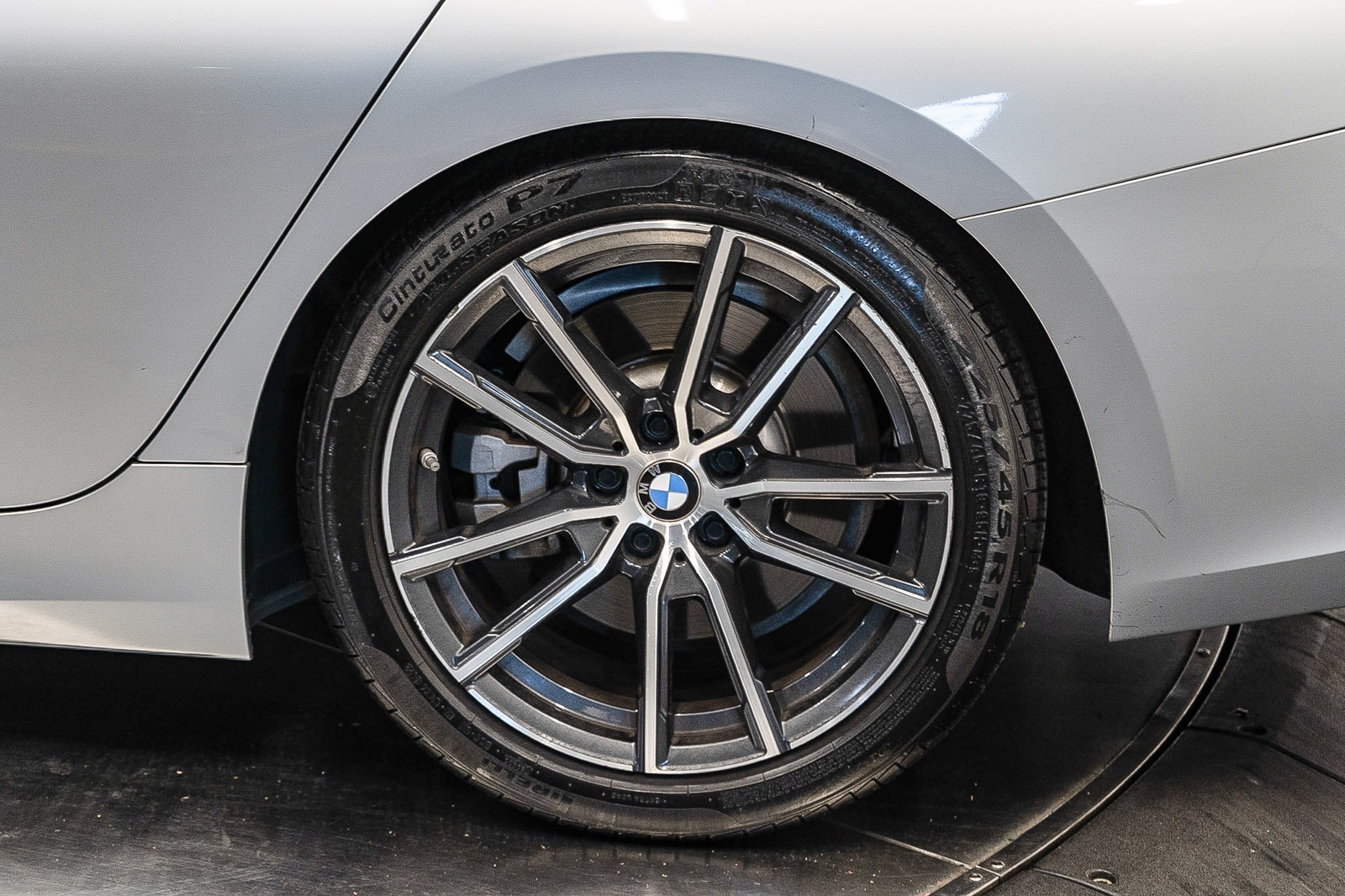Thumbnail: 2019 BMW 3 Series - 10