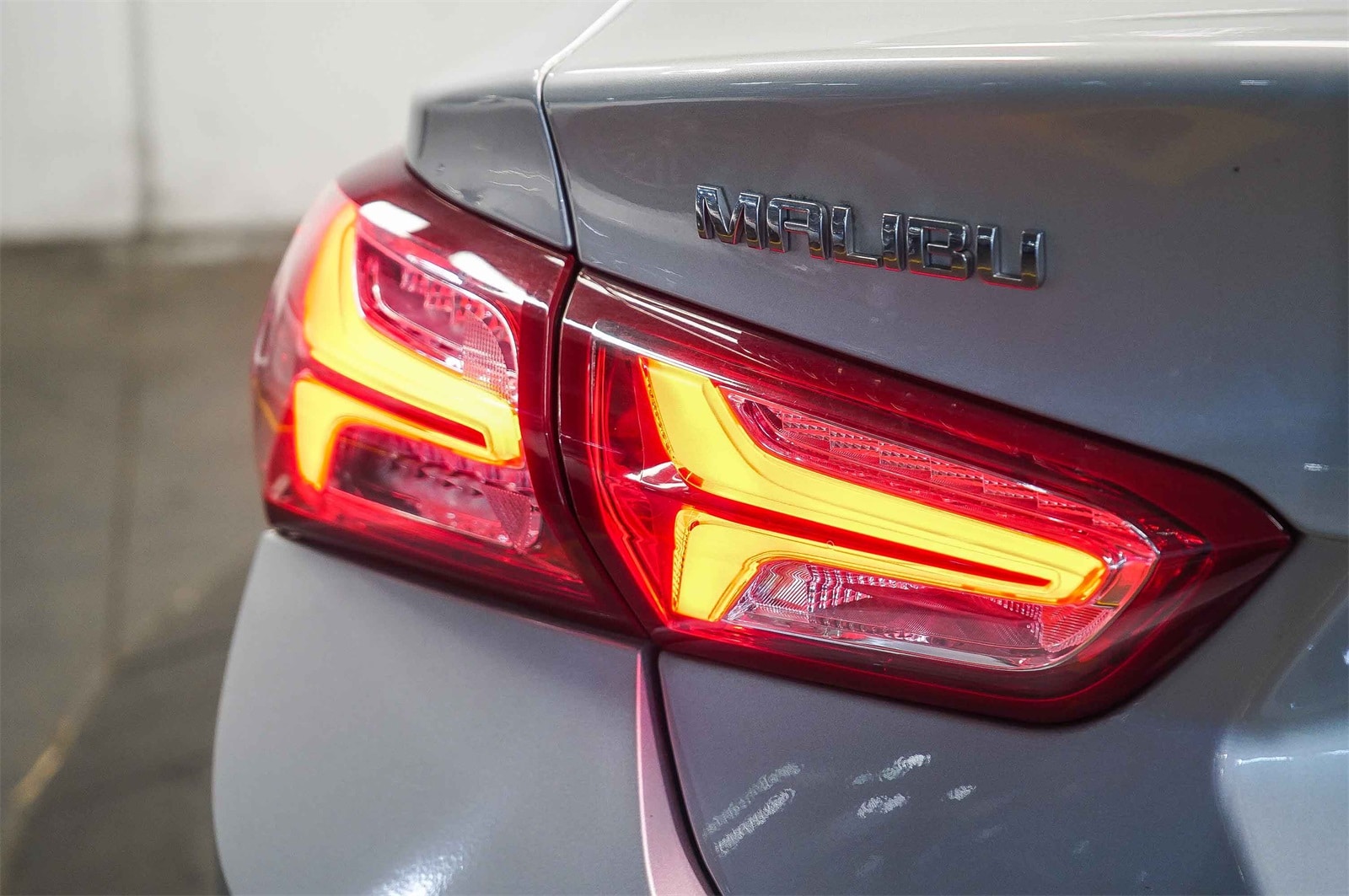 Thumbnail: 2020 Chevrolet Malibu - 11