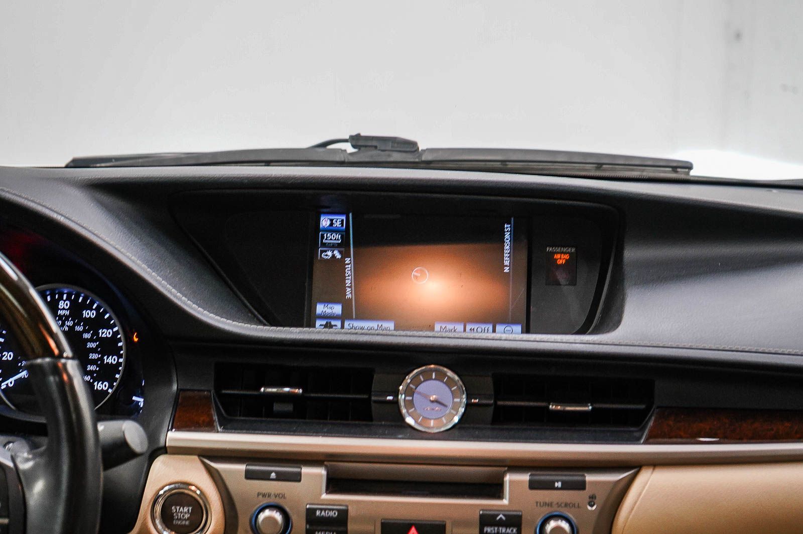 Thumbnail: 2013 Lexus ES - 13