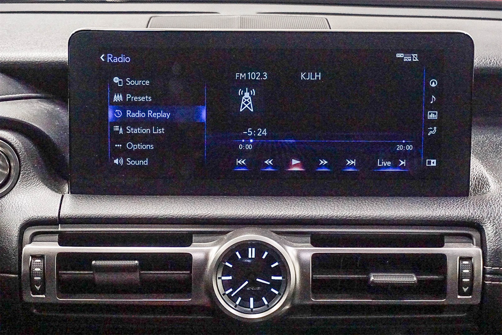 Thumbnail: 2021 Lexus IS - 16