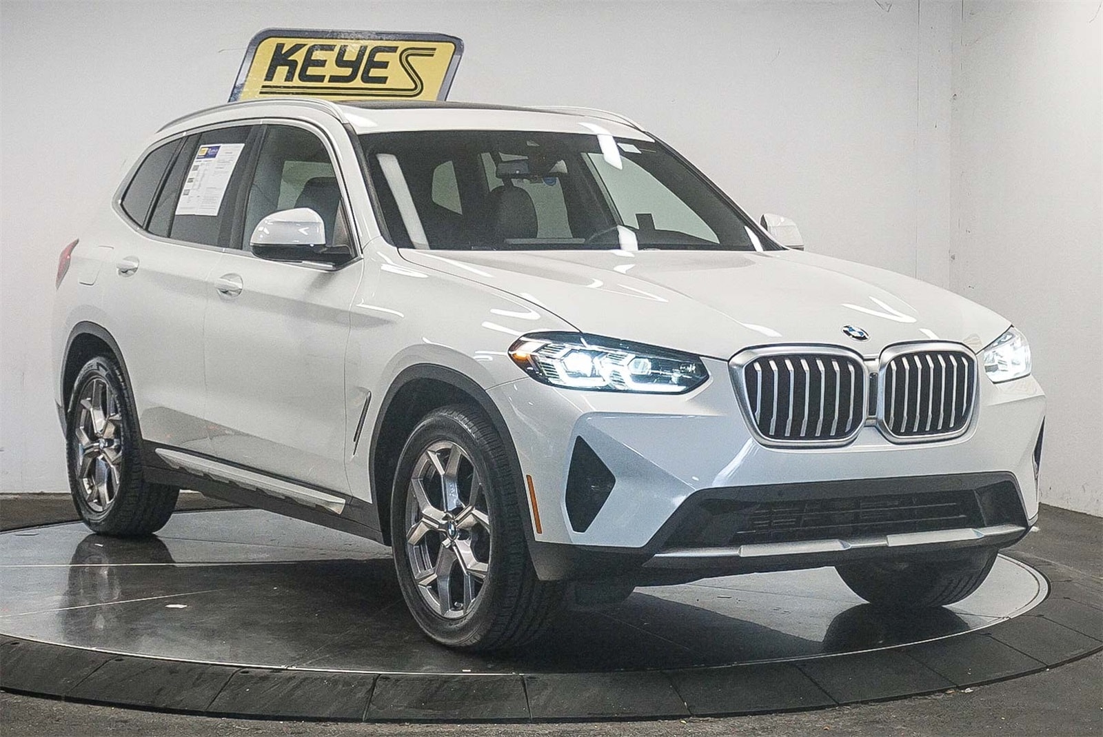 Thumbnail: 2023 BMW X3 - 5