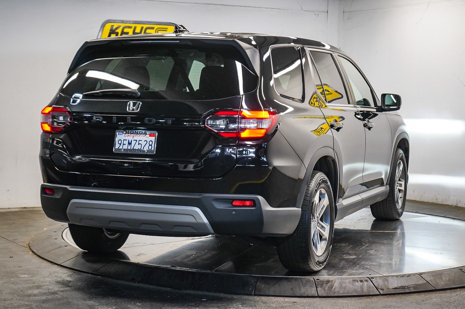 2023 Honda Pilot EX-L photo 3
