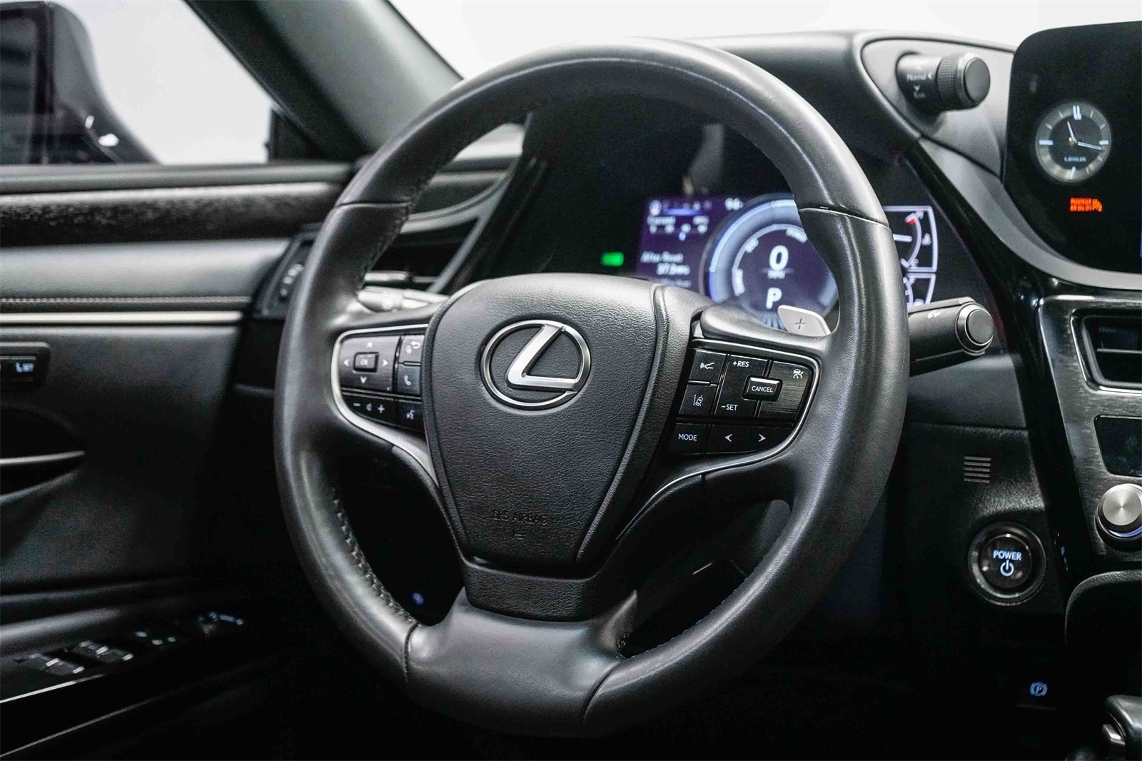 Thumbnail: 2023 Lexus ES - 14