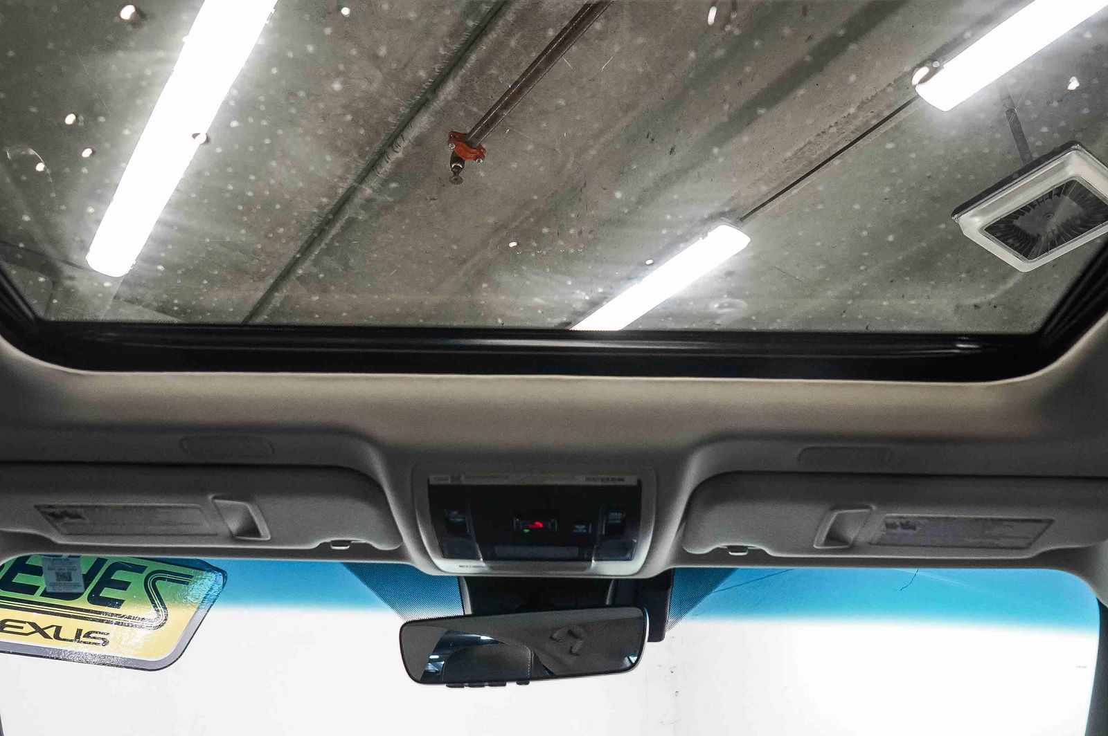 Thumbnail: 2025 Lexus ES - 16