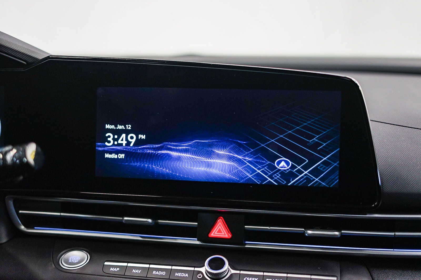 Thumbnail: 2025 Hyundai Elantra - 17