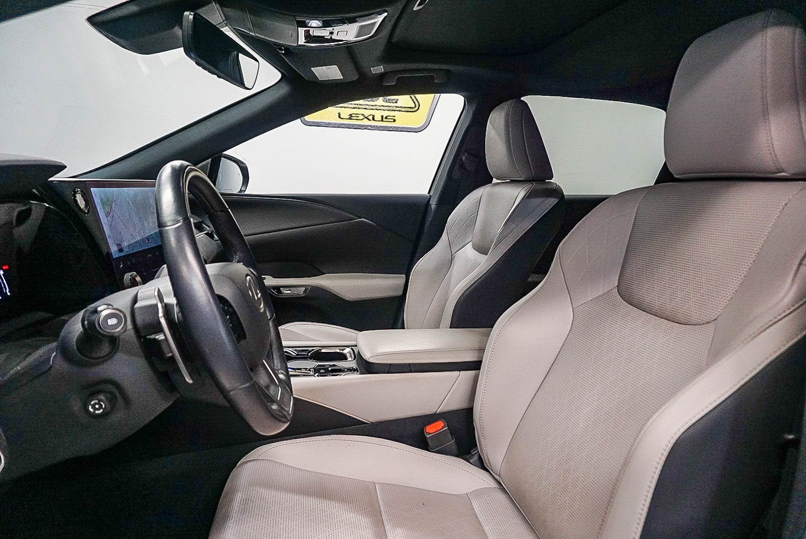 Thumbnail: 2024 Lexus RX - 18