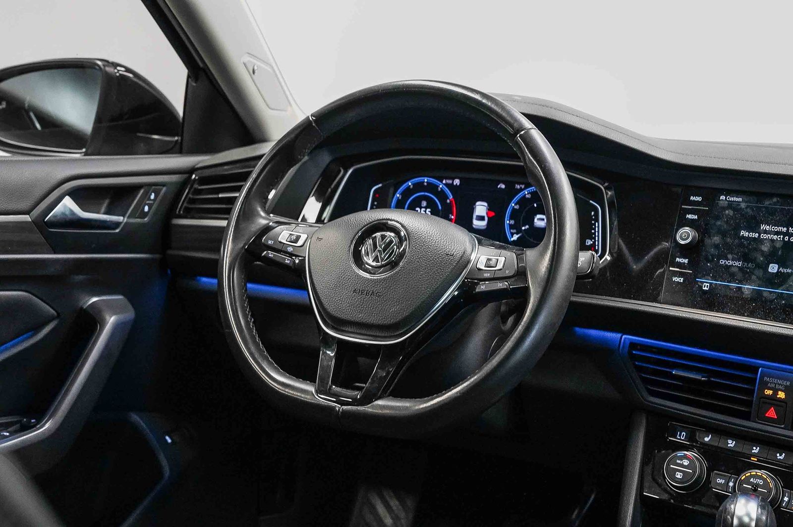 Thumbnail: 2019 Volkswagen Jetta - 14