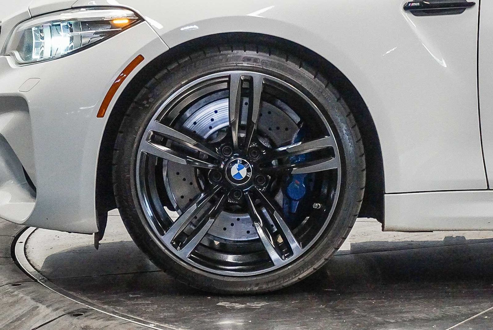 Thumbnail: 2018 BMW M2 - 9