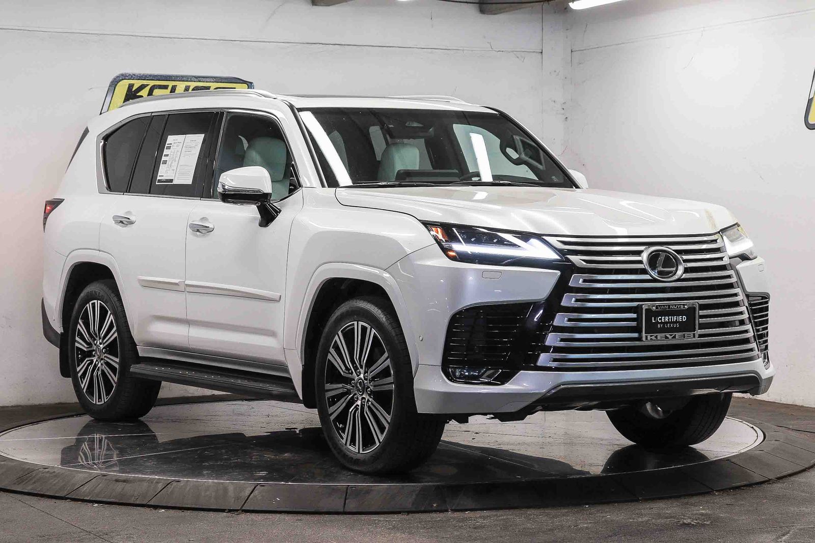 Thumbnail: 2025 Lexus LX - 5