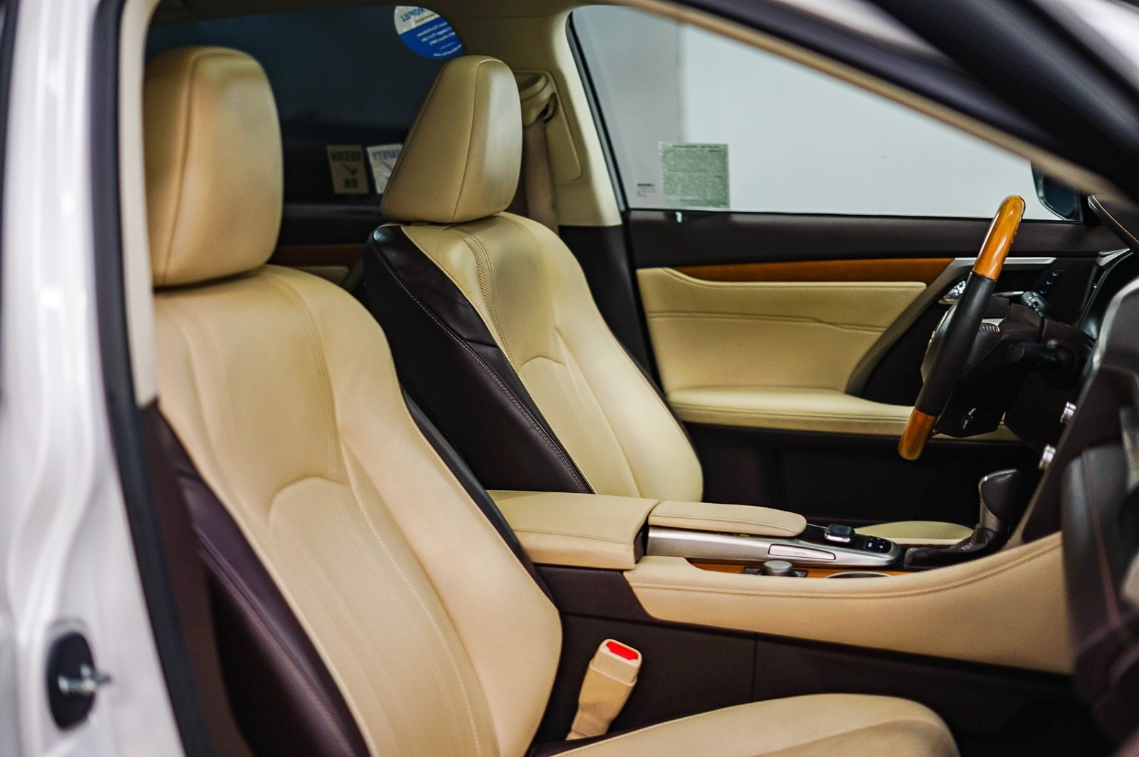 Thumbnail: 2017 Lexus RX - 17