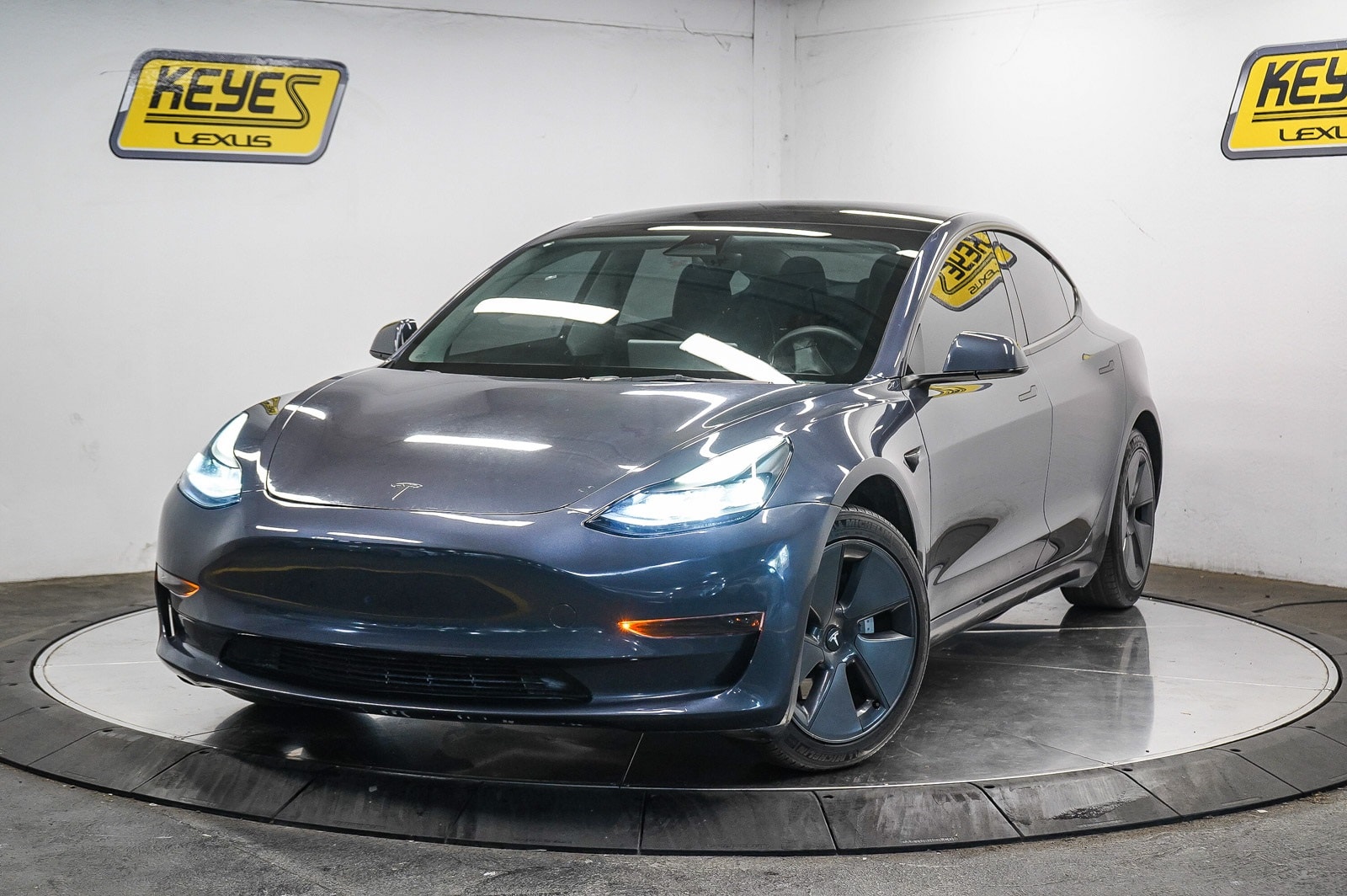 Thumbnail: 2023 Tesla Model 3 - 1