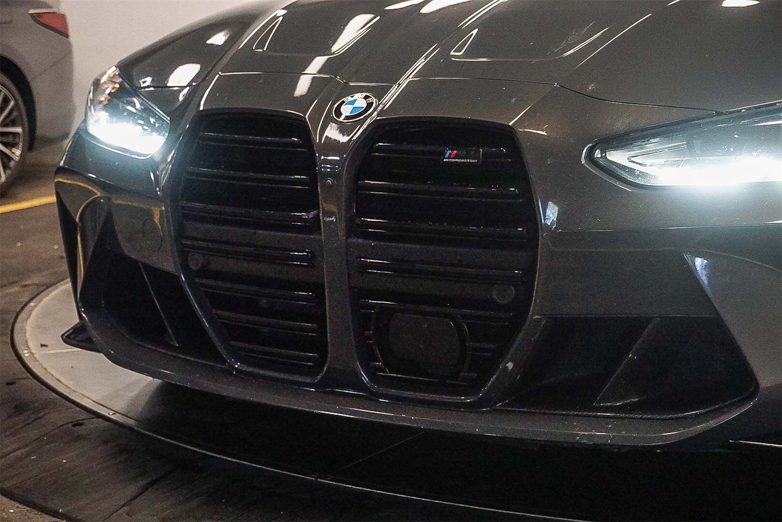 Thumbnail: 2023 BMW M4 - 8
