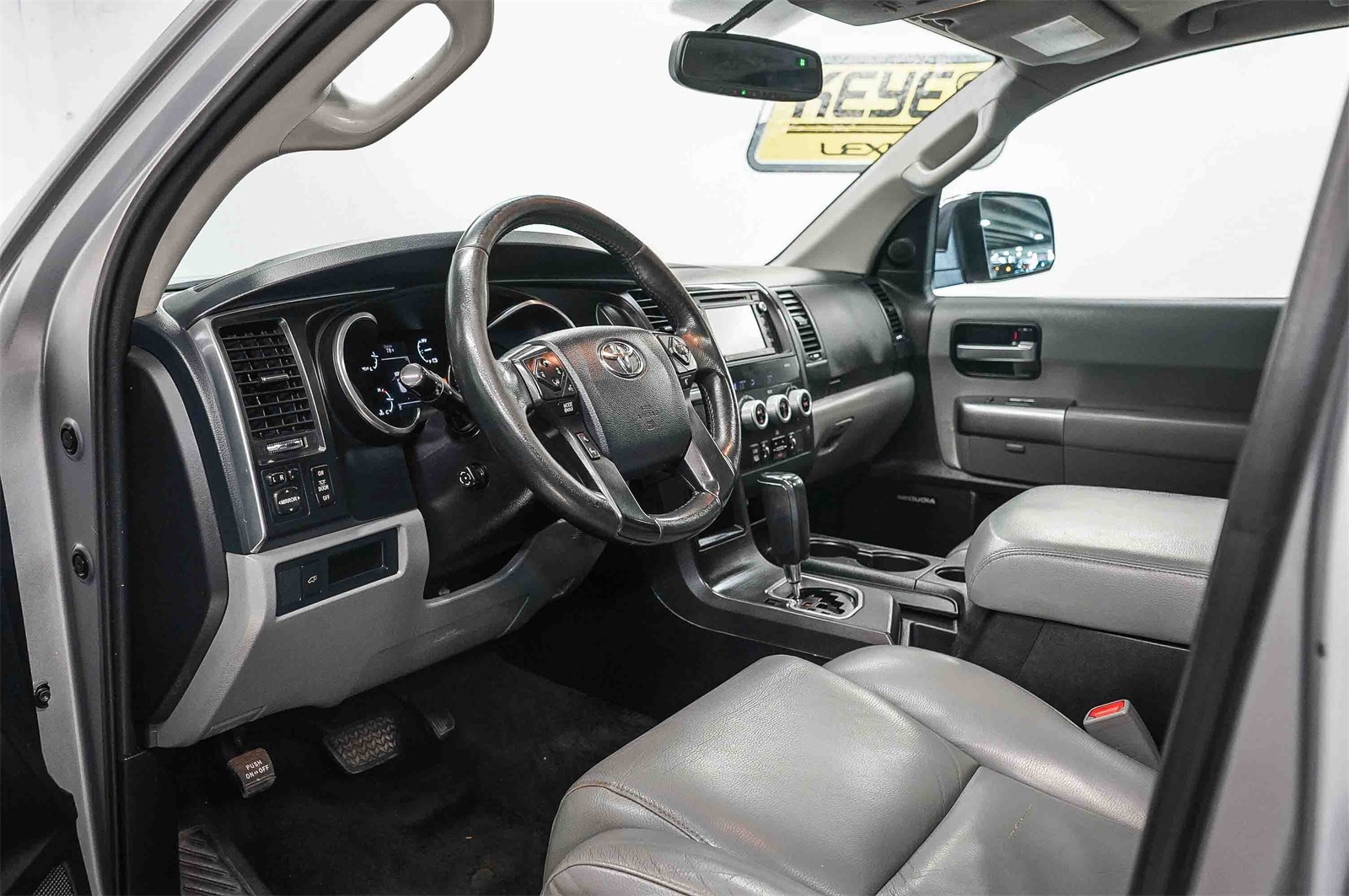 Thumbnail: 2018 Toyota Sequoia - 18