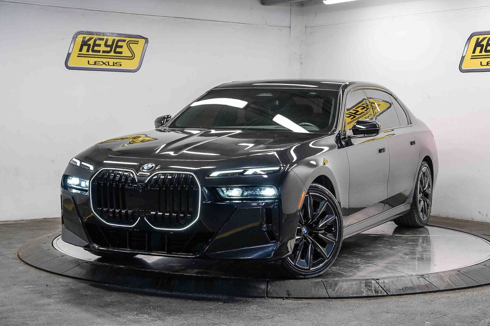 2024 BMW 7 Series 760i xDrive's photo