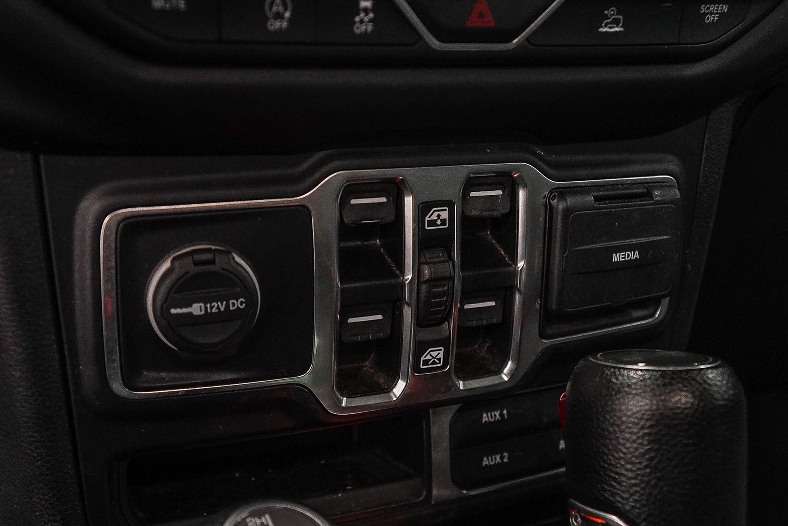 Thumbnail: 2023 Jeep Wrangler - 20