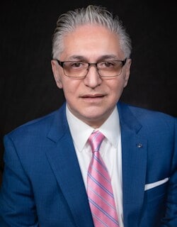 Staff member Dany Banayan from ID_ddd10075cdbe