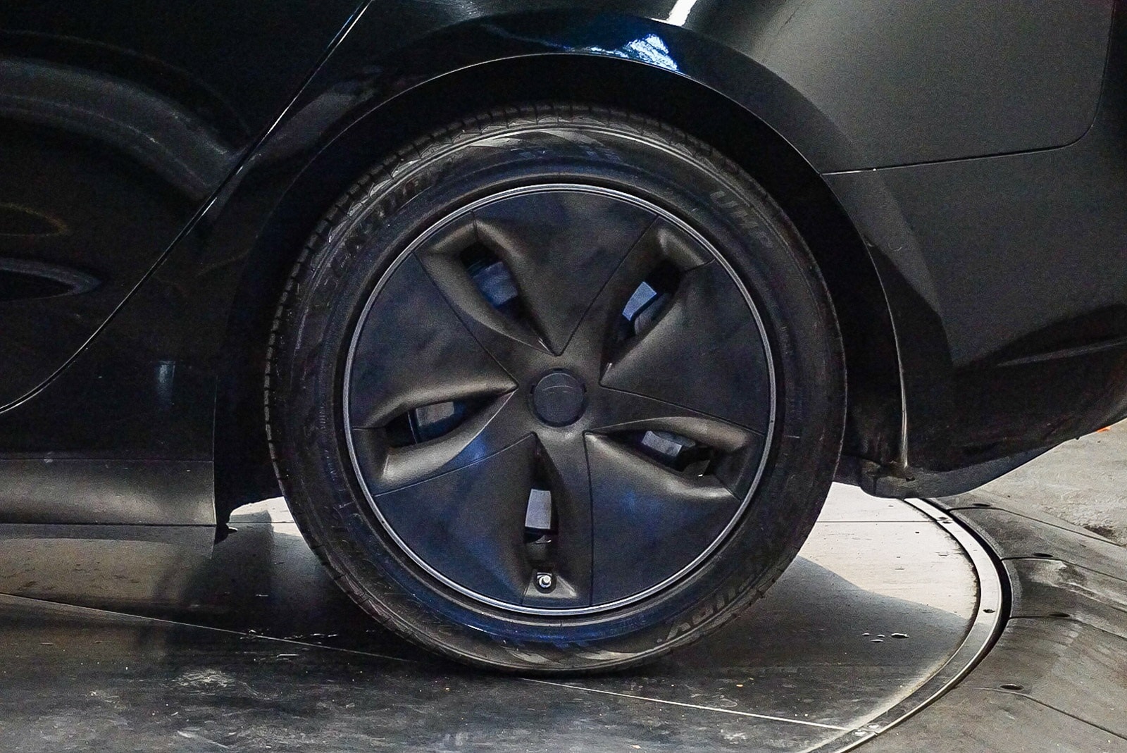 Thumbnail: 2018 Tesla Model 3 - 10